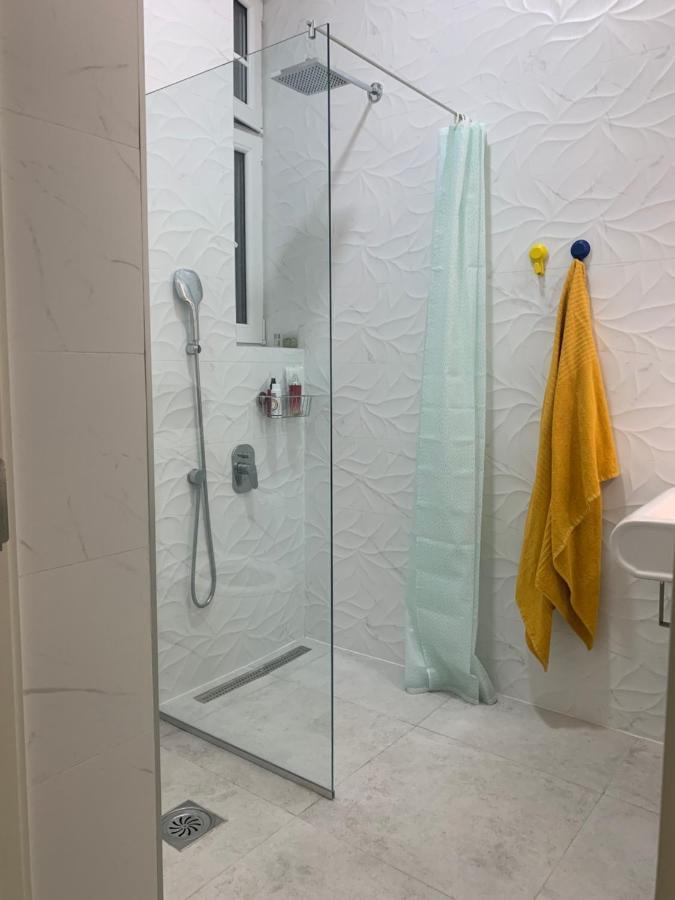 Sunlit Artist Studio Apartment Beograd Ngoại thất bức ảnh