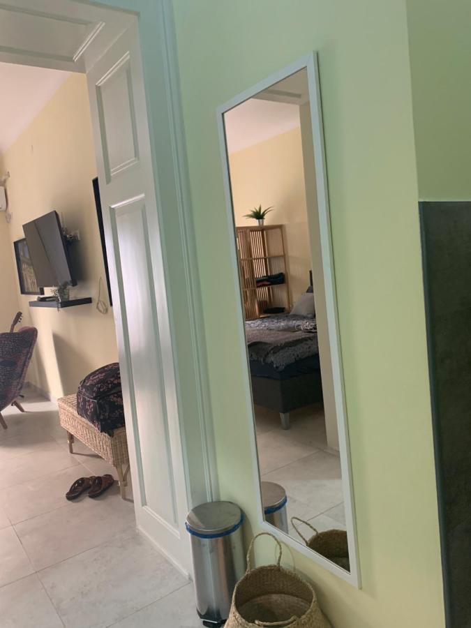 Sunlit Artist Studio Apartment Beograd Ngoại thất bức ảnh