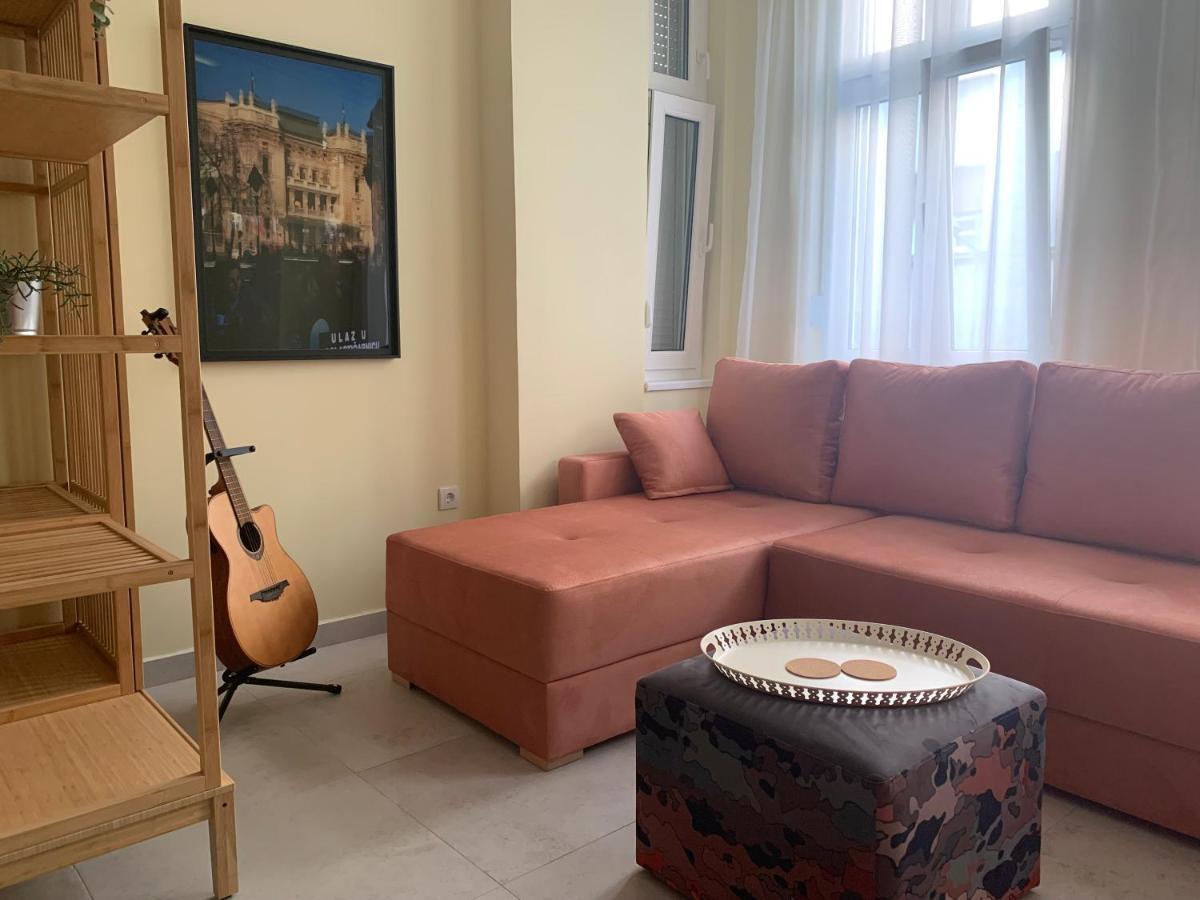Sunlit Artist Studio Apartment Beograd Ngoại thất bức ảnh