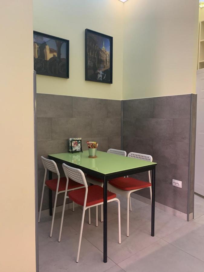 Sunlit Artist Studio Apartment Beograd Ngoại thất bức ảnh