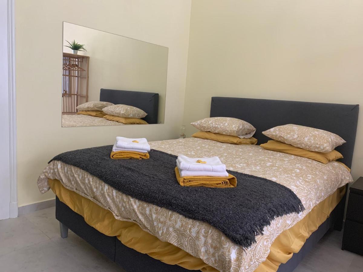 Sunlit Artist Studio Apartment Beograd Ngoại thất bức ảnh